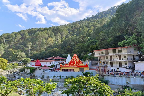  Kainchi Dham Taxi Service